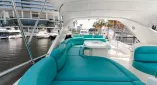 Прогулка на моторной яхте Azimut 62 Tiffany в Дубае | 7 Футов