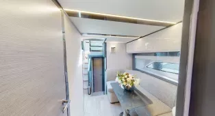 Аренда стильной яхты Pershing 5X White в Дубае. Яхта 2019 года, 16 м, на 8 гостей, 2 каюты. Идеальна для праздников, семейного отдыха и ярких впечатлений.