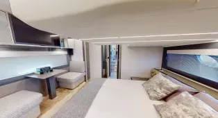 Аренда стильной яхты Pershing 5X White в Дубае. Яхта 2019 года, 16 м, на 8 гостей, 2 каюты. Идеальна для праздников, семейного отдыха и ярких впечатлений.