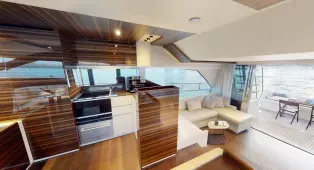 Роскошная яхта Ferretti 670 в Дубае на 15 гостей с 3 каютами. Подходит для вечеринок, романтики, семейных или корпоративных встреч.