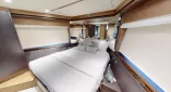 Роскошная яхта Ferretti 670 в Дубае на 15 гостей с 3 каютами. Подходит для вечеринок, романтики, семейных или корпоративных встреч.