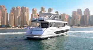 Аренда яхты Sky Walker 63 в Дубае: 20 м, до 25 гостей, причал Dubai Harbour. Свадьбы, дни рождения, свидания, девичники, мальчишники, бизнес-встречи, корпоративы. Кейтеринг.
