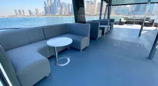 Sweet Caroline 125 - 38-метровая яхта на 150 гостей из Dubai Harbour. Свадьбы, дни рождения, корпоративы и бренд-ивенты, маршруты Джумейра, Palm, Atlantis. Кейтеринг на борту.