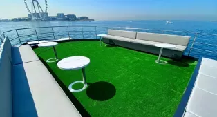 Sweet Caroline 125 - 38-метровая яхта на 150 гостей из Dubai Harbour. Свадьбы, дни рождения, корпоративы и бренд-ивенты, маршруты Джумейра, Palm, Atlantis. Кейтеринг на борту.