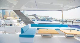 Прогулка на катамаране Volare 60 в Дубае. 19-метровый катамаран для 40 гостей. Идеален для свадеб, корпоративов, вечеринок и семейных праздников.